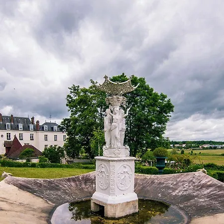 Chateau Du Jard