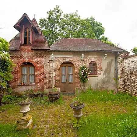 Chateau Du Jard